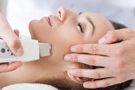 Pulizia Viso ad Ultrasuoni
